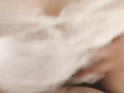 宋铁风流新娘穿着婚纱也要吃鸡巴
