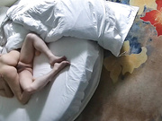 贫乳小少妇跟男子开房 一人先给对方口一波 然后男人全程享受